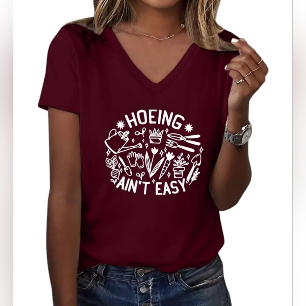 🆕 Women's Wine Red T-shirt With White: Hoeing Ain't Easy Screen Print